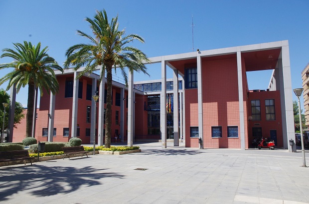 Xirivella-ayuntamiento-fachada