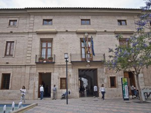 El Gobierno local aprueba una bajada del 6% en el IBI de Catarroja ... - Hortanoticias.com