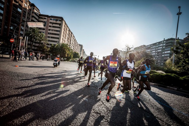 Maraton-Valencia-Trinidad-Alfonso-2015-salida-02