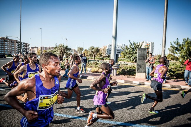 Maraton-Valencia-Trinidad-Alfonso-2015-salida-04
