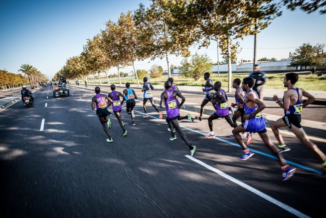 Maraton-Valencia-Trinidad-Alfonso-2015-salida-05b