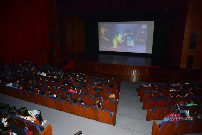 cinema en valencià escolars Paiporta