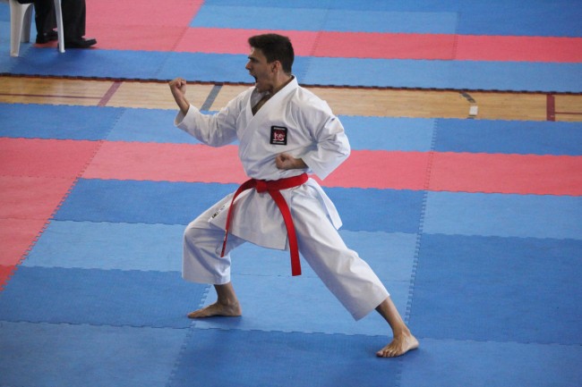 carles-llopis-karateka-alborayense-rumbo-al-campeonato-de-espana