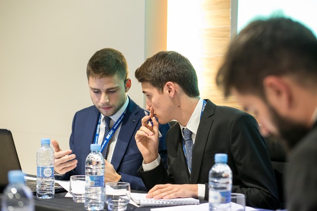 ESIC debate preuniversitario