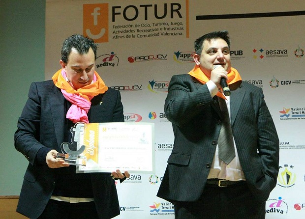Fotur. premio a Hortanoticias. Manuel Furió. Victor Perez.