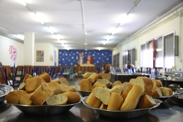 Paterna reparte 33.250 menús en los comedores escolares que abre los 365 días del año