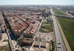 V30 y cauce del Turia a su paso por Mislata