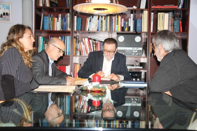 Torrent. conveni escola Valenciana