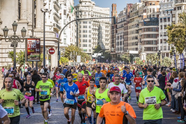Maratón y medio maratón agotan primeros 1.000 dorsales