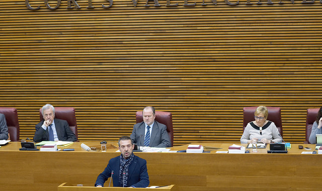 Victor-Sahuquillo-tribuna-Corts-Valencianes