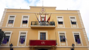 Benetússer fachada ayuntamiento bandera UE media asta