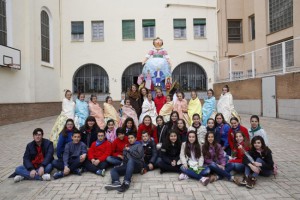 Fallera Mayor Infantil Valencia 2016 visita su colegio de Quart de Poblet