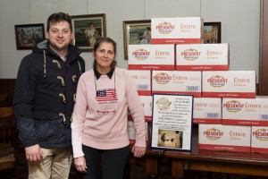 Miurbanshop dona 170 litros de leche a la Asociación Ca la Mare