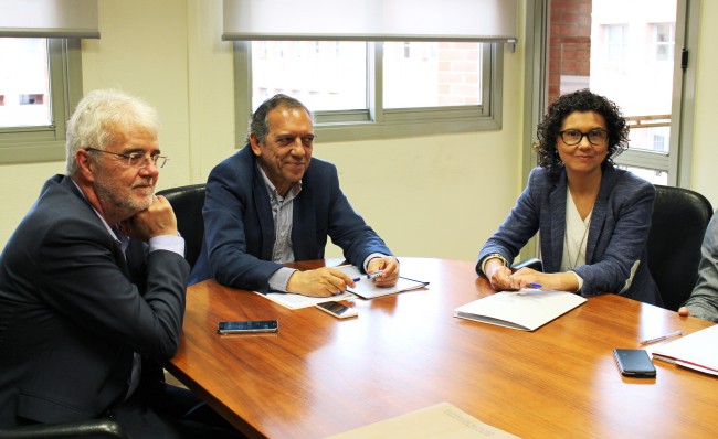 Paiporta. Reunión CEIP Rosa Serrano