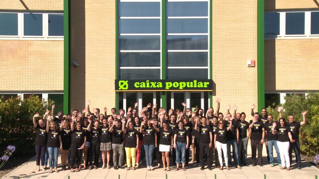 CAIXA POPULAR. Campaña gracias por sonreir