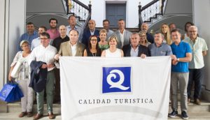 Entrega banderas playas Q de calidad