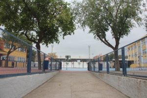 Los patios de los colegios de Torrent se abren por la tarde