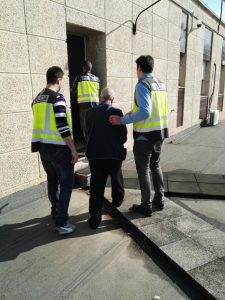 Detenido en Picassent por por agredir con un cúter a su expareja y al hombre que estaba con ella