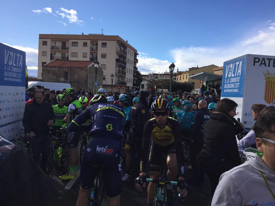 Volta ciclista Comunitat Valenciana salida Paterna