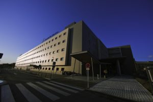 fachada hospital manises