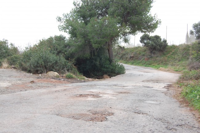 El Ayuntamiento del Puig repara los caminos de La Calle y del Garbí
