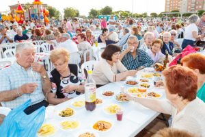 Mislata reúne a 3.000 personas en la celebración del Día del Mayor