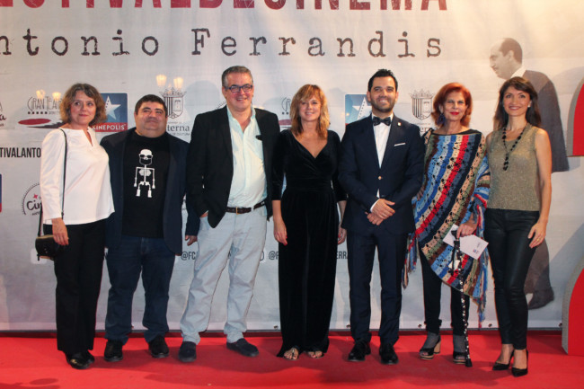 Más 21 de 3.063 El Festival Antonio Ferrandis clausura su segunda edición con el premio a Emma Suárez y el homenaje a Verano Azul