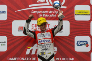 El joven vecino de Puçol Iván Ortolá ya es campeón de España de motociclismo