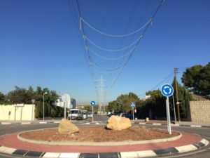 Podemos Paterna sobre los tendidos eléctricos del barrio de La Canyada