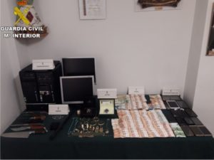 La Guardia Civil desmantela en l’Horta Sud una banda implicada en varios secuestros, torturas, lesiones, tráfico de drogas y defraudación de fluido eléctrico
