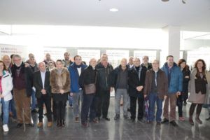 Una exposició en l’IES Veles e Vents recorre els 50 anys de la presència del valencià a l’escola