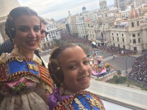 falleres Torrent balcón ayuntamiento