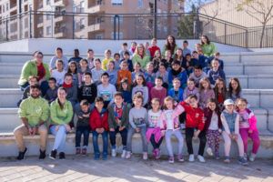 Más de 60 niños de Mislata disfrutan durante estas vacaciones de Pascua del campamento de La Fábrica