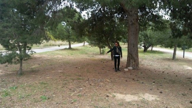 Núria Campos en el espacio donde se construirán las gateras