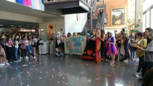 IES Tavernes Blanques dia internacional contra la LGTBI-fòbia