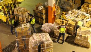 La Policía Nacional interviene más de 41.500 artículos falsificados en 2 naves de Manises y Quart y 3 bazares de Sevilla