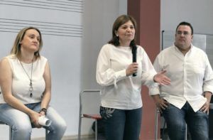 Isabel Bonig con Virgina Garrigues