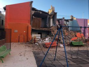 Torrent edificio abandonado caído