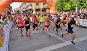 Khalifa Zarhnoun y Elia Fuentes ganan la 10K Divina Pastora Seguros Alboraya contra el Cáncer