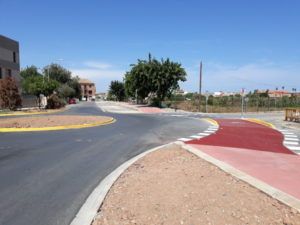 Meliana millora la seua entrada i eixida en la nova rotonda del carrer Garrogosa