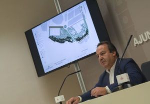 Vicent Sarrià presenta el projecte del parc Coves Carolines, de Benimàmet.