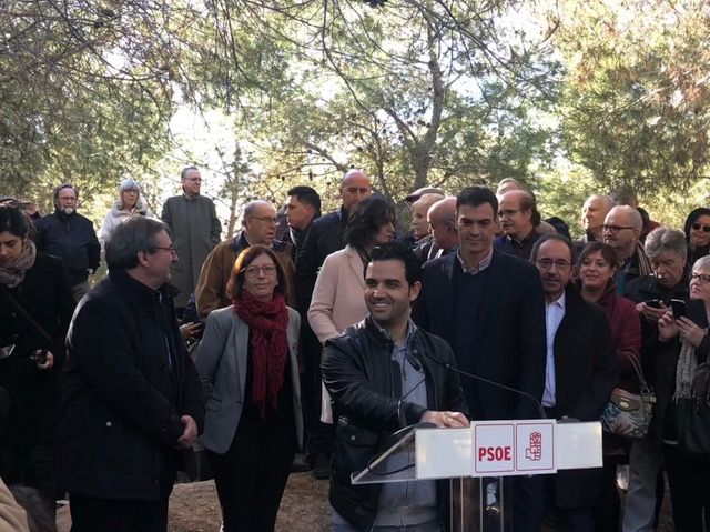 Visita Pedro Sánchez paredón