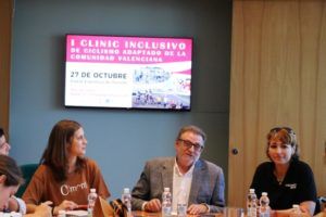 Torrent acoge el primer encuentro inclusivo de ciclismo adaptado de la Comunitat Valenciana