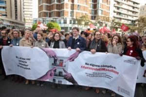 Valencia se manifiesta contra violencia contra las mujeres
