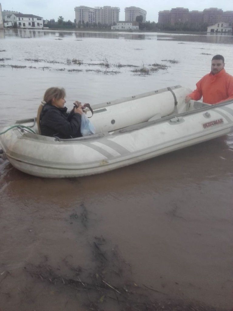 alboraia rescate barca conductores lluvias