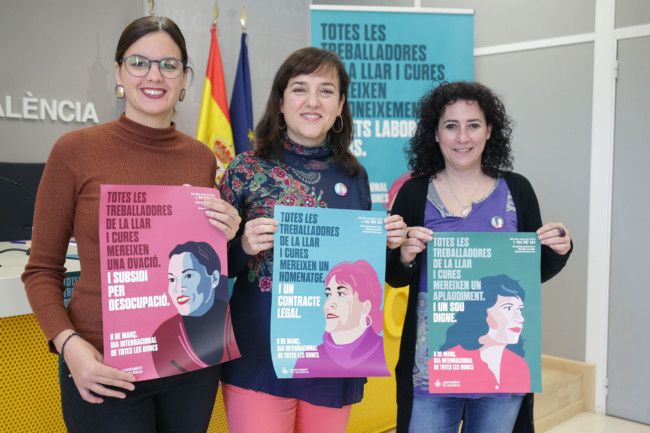 El Ayuntamiento de València presenta la campaña del 8 de marzo de este año: ‘Ellas merecen más’