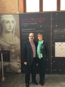 La campeona de España de Ajedrez, Sabrina Vega, visita la Sala del Origen valenciano del Ajedrez Moderno