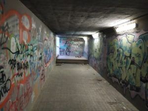 Paterna tunel bajo vias tren Campamento