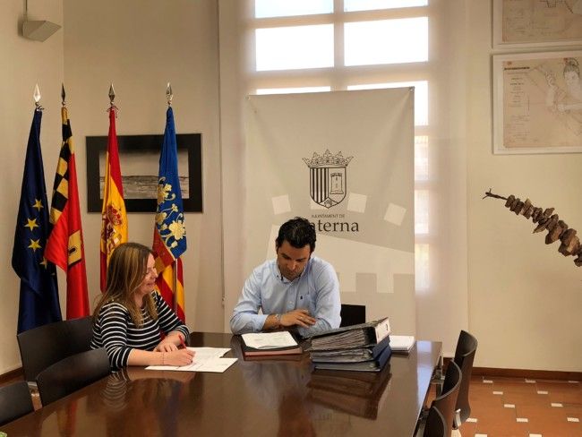 El Alcalde J.A.Sagredo y la concejala Eva Pérez