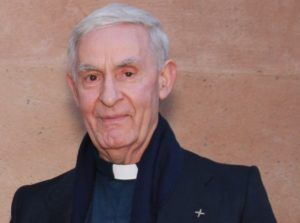 padre Gerardo Sánchez Hijo Adoptivo de Torrent